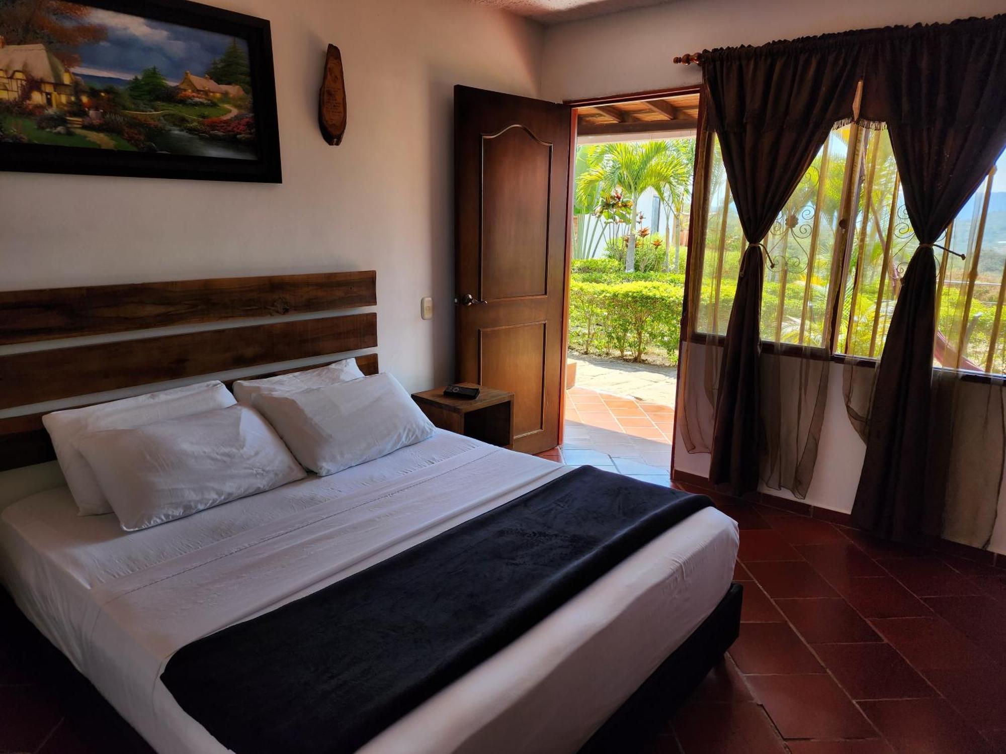 Hotel Campestre Palmas Del Zamorano Сан-Хіль Екстер'єр фото