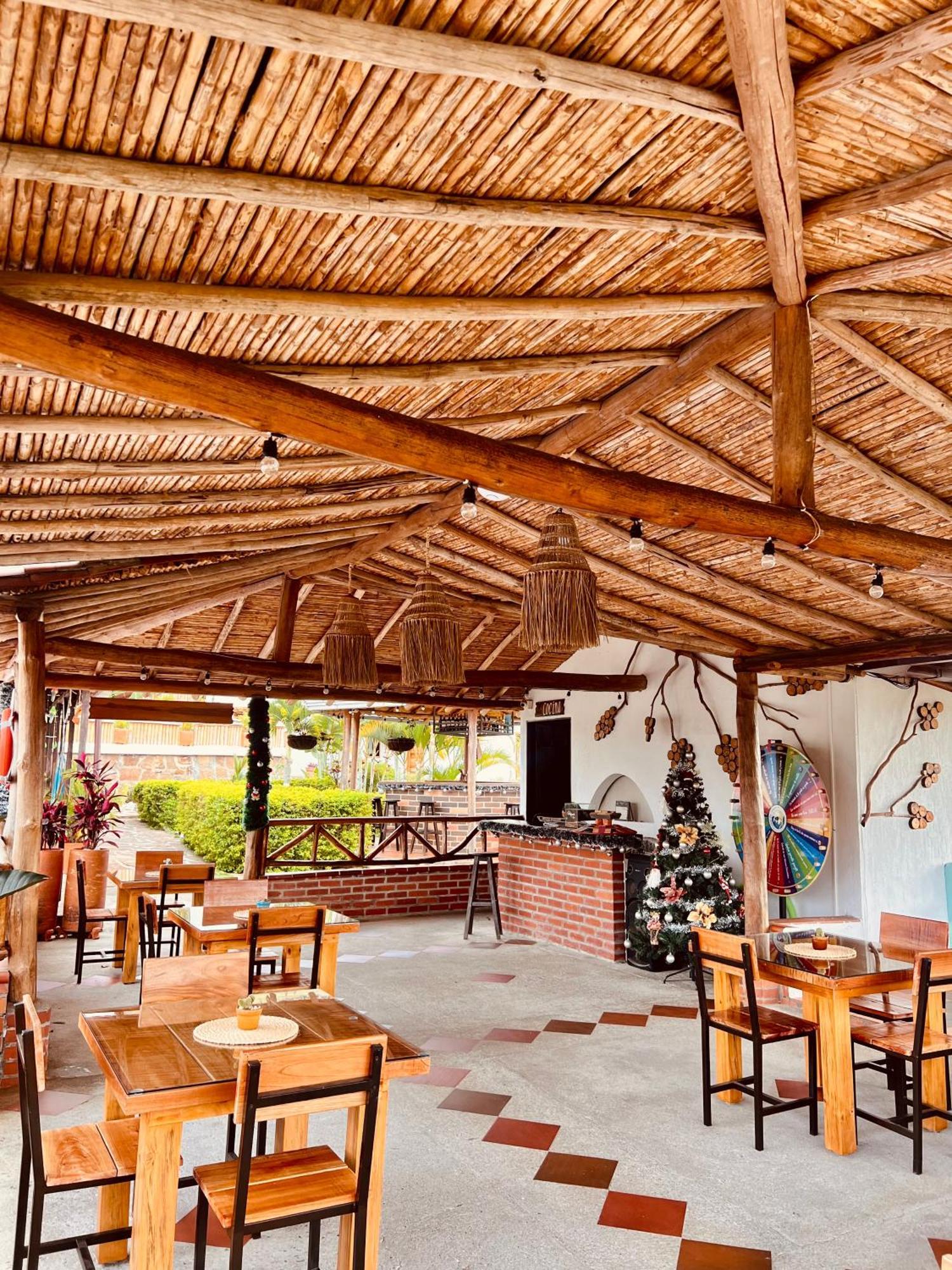 Hotel Campestre Palmas Del Zamorano Сан-Хіль Екстер'єр фото